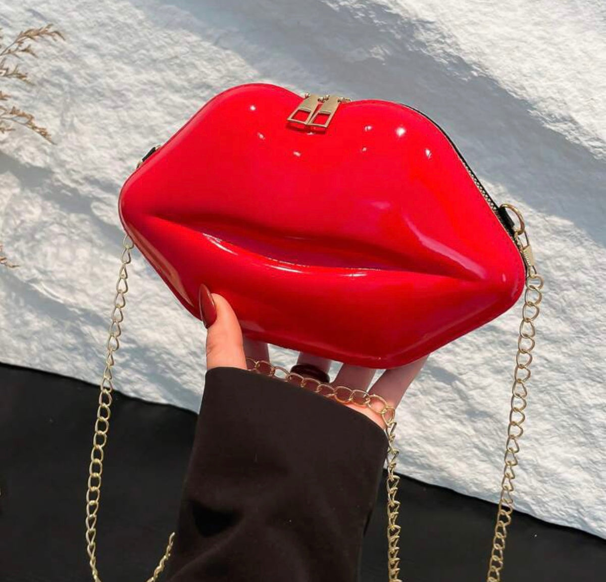 Lips Purse
